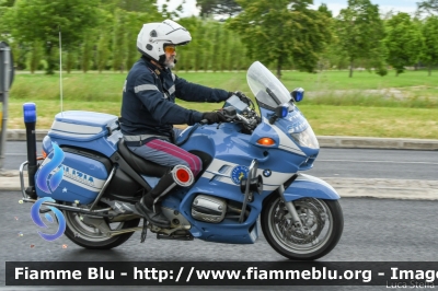 Bmw R850RT II serie
Polizia di Stato
Polizia Stradale
POLIZIA G0573
Parole chiave: Bmw R850RT_IIserie POLIZIAG0573 Giro_D_Italia_2021