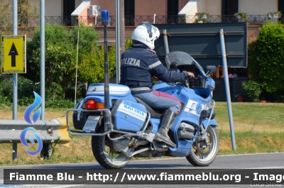 Bmw R850RT II serie
Polizia di Stato
Polizia Stradale
in scorta al Giro
Adriatica Ionica Race 2021
POLIZIA G0971
Moto 11
Parole chiave: Bmw R850RT_IIserie POLIZIAG0971 Adriatica_Ionica_Race_2021