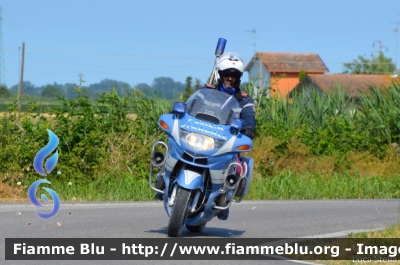 Bmw R850RT II serie
Polizia di Stato
Polizia Stradale
in scorta al Giro
Adriatica Ionica Race 2021
POLIZIA G0977
Moto 10
Parole chiave: Bmw R850RT_IIserie POLIZIAG0977 Adriatica_Ionica_Race_2021