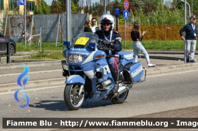 Bmw R850RT II serie
Polizia di Stato
Polizia stradale
In scorta al
Giro della Romagna
Moto 7
POLIZIA G0999
Parole chiave: Bmw R850RT_IIserie POLIZIAG0999