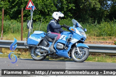 Bmw R850RT II serie
Polizia di Stato
Polizia Stradale
in scorta al Giro
Adriatica Ionica Race 2021
POLIZIA G1077
Moto 15
Parole chiave: Bmw R850RT_IIserie POLIZIAG1077 Adriatica_Ionica_Race_2021