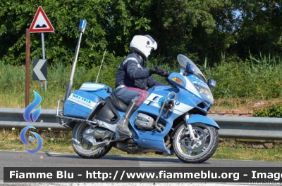 Bmw R850RT II serie
Polizia di Stato
Polizia Stradale
in scorta al Giro
Adriatica Ionica Race 2021
POLIZIA G1077
Moto 15
Parole chiave: Bmw R850RT_IIserie POLIZIAG1077 Adriatica_Ionica_Race_2021