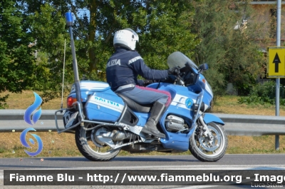 Bmw R850RT II serie
Polizia di Stato
Polizia Stradale
in scorta al Giro
Adriatica Ionica Race 2021
POLIZIA G1077
Moto 15
Parole chiave: Bmw R850RT_IIserie POLIZIAG1077 Adriatica_Ionica_Race_2021