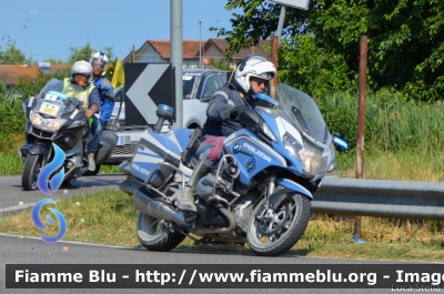 Bmw R1200RT II serie
Polizia di Stato
Polizia Stradale
in scorta al Giro
Adriatica Ionica Race 2021
POLIZIA G2414
Moto 0
Parole chiave: Bmw R1200RT_IIserie POLIZIAG2414 Adriatica_Ionica_Race_2021