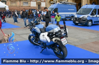 BMW F 700 GS
Polizia di Stato
Squadra Volante
POLIZIA G2607
Parole chiave:  POLIZIAG2607 BMW F700GS Festa_Della_POlizia_2023