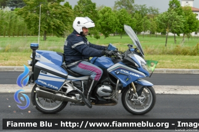 BMW R200RT II serie
Polizia di Stato
Polizia Stradale
Allestimento Elevox
POLIZIA G2670
in scorta al Giro d'Italia 2021
Moto "verde"
Parole chiave: BMW R200RT_IIserie POLIZIAG2670 Giro_D_I_Italia_2021