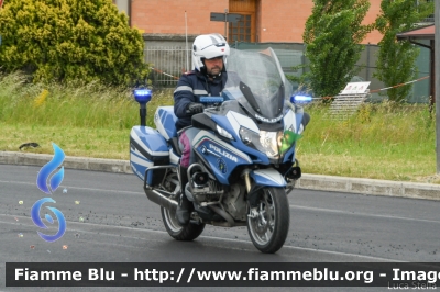 BMW R200RT II serie
Polizia di Stato
Polizia Stradale
Allestimento Elevox
POLIZIA G2670
in scorta al Giro d'Italia 2021
Moto "verde"
Parole chiave: BMW R200RT_IIserie POLIZIAG2670 Giro_D_I_Italia_2021