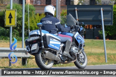 Bmw R1200RT II serie
Polizia di Stato
Polizia Stradale
in scorta al Giro
Adriatica Ionica Race 2021
POLIZIA G2681
Moto 13
Parole chiave: Bmw R1200RT_IIserie POLIZIAG2681 Adriatica_Ionica_Race_2021