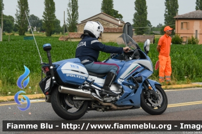 Yamaha FJR 1300 II serie
Polizia di Stato
Polizia Stradale
Allestimento Elevox
POLIZIA G3082
POLIZIA G3106
In scorta alla Mille Miglia 2023
Parole chiave: Yamaha FJR_1300_IIserie POLIZIAG3082 POLIZIAG3106  1000_Miglia_2023