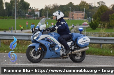 Yamaha FJR 1300 II serie
Polizia di Stato
Polizia Stradale
Allestimento Elevox
POLIZIA G3083
in scorta al Giro d'Italia 2020
Parole chiave: Yamaha FJR_1300_IIserie POLIZIAG3083 Giro_D_Italia_2020