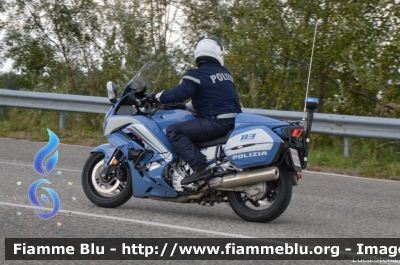 Yamaha FJR 1300 II serie
Polizia di Stato
Polizia Stradale
Allestimento Elevox
POLIZIA G3083
in scorta al Giro d'Italia 2020
Parole chiave: Yamaha FJR_1300_IIserie POLIZIAG3083 Giro_D_Italia_2020