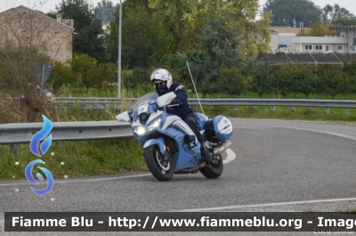 Yamaha FJR 1300 II serie
Polizia di Stato
Polizia Stradale
Allestimento Elevox
POLIZIA G3085
in scorta al Giro d'Italia 2020
Parole chiave: Yamaha FJR_1300_IIserie POLIZIAG3085 Giro_D_Italia_2020