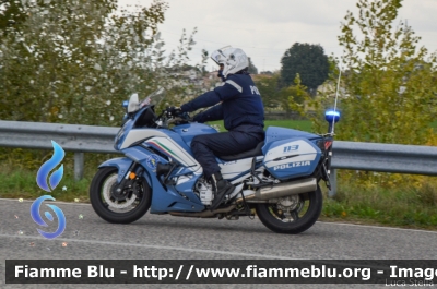 Yamaha FJR 1300 II serie
Polizia di Stato
Polizia Stradale
Allestimento Elevox
POLIZIA G3085
in scorta al Giro d'Italia 2020
Parole chiave: Yamaha FJR_1300_IIserie POLIZIAG3085 Giro_D_Italia_2020