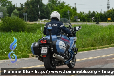 Yamaha FJR 1300 II serie
Polizia di Stato
Polizia Stradale
Allestimento Elevox
POLIZIA G3087
In scorta alla Mille Miglia 2023
Parole chiave: Yamaha FJR_1300_IIserie POLIZIAG3087  1000_Miglia_2023