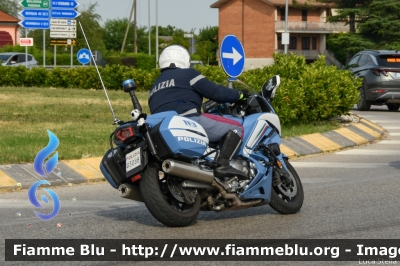 Yamaha FJR 1300 II serie
Polizia di Stato
Polizia Stradale
Allestimento Elevox
POLIZIA G3088
In scorta alla Mille Miglia 2022
Parole chiave: Yamaha FJR_1300_IIserie POLIZIAG3088 1000_Miglia_2022