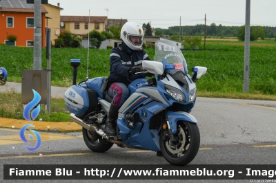 Yamaha FJR 1300 II serie
Polizia di Stato
Polizia Stradale
Allestimento Elevox
POLIZIA G3088
POLIZIA G3159
In scorta alla Mille Miglia 2023
Parole chiave: Yamaha FJR_1300_IIserie POLIZIAG3088 POLIZIAG3159  1000_Miglia_2023