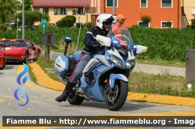 Yamaha FJR 1300 II serie
Polizia di Stato
Polizia Stradale
Allestimento Elevox
POLIZIA G3089
Moto 37
In scorta alla Mille Miglia 2022
Parole chiave: Yamaha FJR_1300_IIserie POLIZIAG3089 100_Miglia_2023