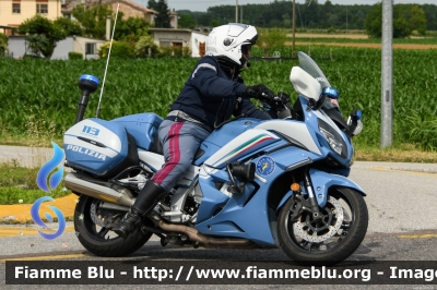 Yamaha FJR 1300 II serie
Polizia di Stato
Polizia Stradale
Allestimento Elevox
POLIZIA G3089
Moto 37
In scorta alla Mille Miglia 2022
Parole chiave: Yamaha FJR_1300_IIserie POLIZIAG3089 100_Miglia_2023