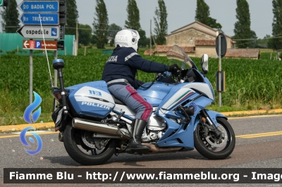 Yamaha FJR 1300 II serie
Polizia di Stato
Polizia Stradale
Allestimento Elevox
POLIZIA G3089
Moto 37
In scorta alla Mille Miglia 2022
Parole chiave: Yamaha FJR_1300_IIserie POLIZIAG3089 100_Miglia_2023