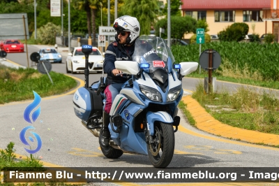 Yamaha FJR 1300 II serie
Polizia di Stato
Polizia Stradale
Allestimento Elevox
POLIZIA G3090
Moto 36
In scorta alla Mille Miglia 2023
Parole chiave: Yamaha FJR_1300_IIserie POLIZIAG3090 1000_mIGLIA_2023