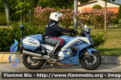 Yamaha FJR 1300 II serie
Polizia di Stato
Polizia Stradale
Allestimento Elevox
POLIZIA G3091
In scorta alla Mille Miglia 2022
Parole chiave: Yamaha FJR_1300_IIserie POLIZIAG3101 POLIZIAG3091 POLIZIAG3095 1000_Miglia_2022