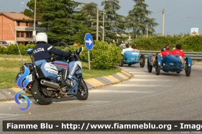 Yamaha FJR 1300 II serie
Polizia di Stato
Polizia Stradale
Allestimento Elevox
POLIZIA G3091
In scorta alla Mille Miglia 2022
Parole chiave: Yamaha FJR_1300_IIserie POLIZIAG3101 POLIZIAG3091 POLIZIAG3095 1000_Miglia_2022