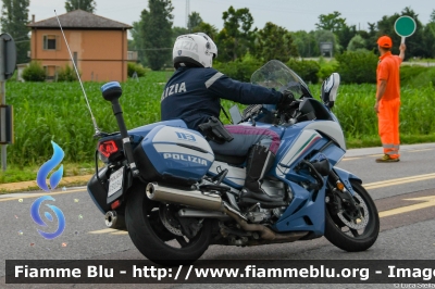 Yamaha FJR 1300 II serie
Polizia di Stato
Polizia Stradale
Allestimento Elevox
POLIZIA G3094
In scorta alla Mille Miglia 2023
Parole chiave: Yamaha FJR_1300_IIserie POLIZIAG3094  1000_Miglia_2023