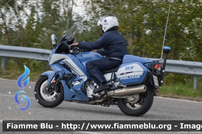 Yamaha FJR 1300 II serie
Polizia di Stato
Polizia Stradale
Allestimento Elevox
POLIZIA G3095
in scorta al Giro d'Italia 2020
Parole chiave: Yamaha FJR_1300_IIserie POLIZIAG3095 Giro_D_Italia_2020