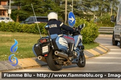 Yamaha FJR 1300 II serie
Polizia di Stato
Polizia Stradale
Allestimento Elevox
POLIZIA G3098
In scorta alla Mille Miglia 2022
Parole chiave: Yamaha FJR_1300_IIserie POLIZIAG3098 1000_Miglia_2022