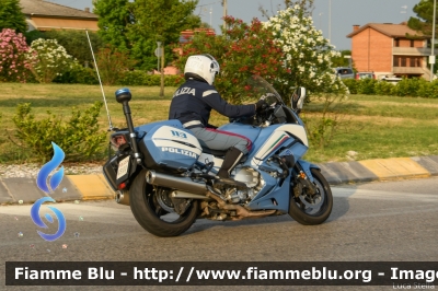 Yamaha FJR 1300 II serie
Polizia di Stato
Polizia Stradale
Allestimento Elevox
POLIZIA G3100
In scorta alla Mille Miglia 2022
Parole chiave: Yamaha FJR_1300_IIserie  POLIZIAG3100 1000_Miglia_2022