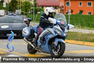 Yamaha FJR 1300 II serie
Polizia di Stato
Polizia Stradale
Allestimento Elevox
POLIZIA G3082
POLIZIA G3106
In scorta alla Mille Miglia 2023
Parole chiave: Yamaha FJR_1300_IIserie POLIZIAG3082 POLIZIAG3106  1000_Miglia_2023