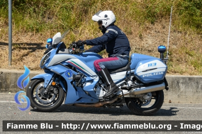 Yamaha FJR 1300 II serie
Polizia di Stato
Polizia Stradale
Allestimento Elevox
in scorta al Tour de France 2024
Moto 13
POLIZIA G3110
Parole chiave: Yamaha FJR_1300_IIserie Tour_DE_France_2024 POLIZIAG3110