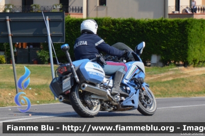 Yamaha FJR 1300 II serie
Polizia di Stato
Polizia Stradale
in scorta al Giro
Adriatica Ionica Race 2021
POLIZIA G3113
Moto Verde
Parole chiave: Yamaha FJR_1300_IIserie