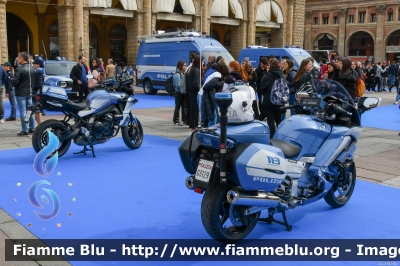 Yamaha FJR 1300 II serie
Polizia di Stato
Polizia Stradale
Allestimento Elevox
POLIZIA G3129
Parole chiave: Yamaha FJR_1300_IIserie POLIZIAG3129 Festa_della_Polizia_2023