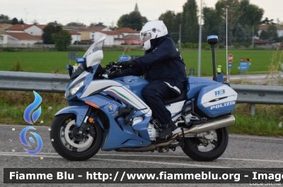 Yamaha FJR 1300 II serie
Polizia di Stato
Polizia Stradale
Allestimento Elevox
POLIZIA G3129
in scorta al Giro d'Italia 2020
Parole chiave: Yamaha FJR_1300_IIserie POLIZIAG3129 Giro_D_Italia_2020