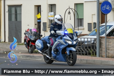 Yamaha FJR 1300 II serie
Polizia di Stato
Polizia Stradale
Allestimento Elevox
In scorta al
Giro della Romagna
Moto Gialla
POLIZIA G3134
Parole chiave: Yamaha FJR_1300_IIserie POLIZIAG3134