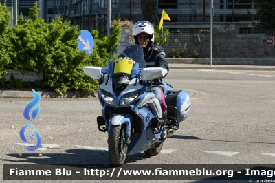 Yamaha FJR 1300 II serie
Polizia di Stato
Polizia Stradale
Allestimento Elevox
In scorta al
Giro della Romagna
Moto Gialla
POLIZIA G3134
Parole chiave: Yamaha FJR_1300_IIserie POLIZIAG3134