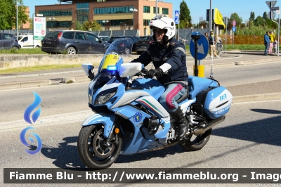 Yamaha FJR 1300 II serie
Polizia di Stato
Polizia Stradale
Allestimento Elevox
In scorta al
Giro della Romagna
Moto Gialla
POLIZIA G3134
Parole chiave: Yamaha FJR_1300_IIserie POLIZIAG3134