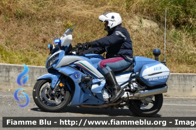 Yamaha FJR 1300 II serie
Polizia di Stato
Polizia Stradale
Allestimento Elevox
in scorta al Tour de France 2024
Moto 41
POLIZIA G3151
Parole chiave: Yamaha FJR_1300_IIserie POLIZIAG3151 Tour_DE_France_2024