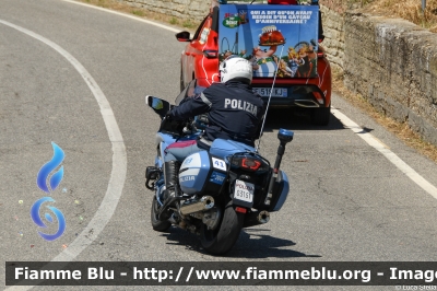 Yamaha FJR 1300 II serie
Polizia di Stato
Polizia Stradale
Allestimento Elevox
in scorta al Tour de France 2024
Moto 41
POLIZIA G3151
Parole chiave: Yamaha FJR_1300_IIserie POLIZIAG3151 Tour_DE_France_2024