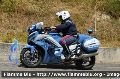 Yamaha FJR 1300 II serie
Polizia di Stato
Polizia Stradale
Allestimento Elevox
in scorta al Tour de France 2024
Moto 42
POLIZIA G3152
Parole chiave: Yamaha FJR_1300_IIserie POLIZIAG3152 Tour_DE_France_2024