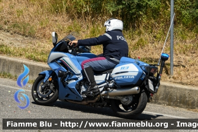 Yamaha FJR 1300 II serie
Polizia di Stato
Polizia Stradale
Allestimento Elevox
in scorta al Tour de France 2024
Moto 42
POLIZIA G3152
Parole chiave: Yamaha FJR_1300_IIserie POLIZIAG3152 Tour_DE_France_2024