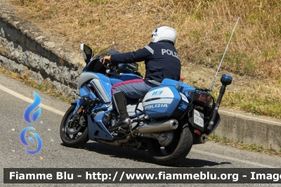 Yamaha FJR 1300 II serie
Polizia di Stato
Polizia Stradale
Allestimento Elevox
in scorta al Tour de France 2024
Moto 42
POLIZIA G3152
Parole chiave: Yamaha FJR_1300_IIserie POLIZIAG3152 Tour_DE_France_2024