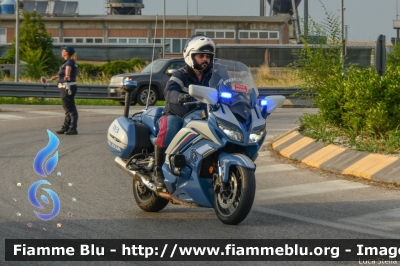 Yamaha FJR 1300 II serie
Polizia di Stato
Polizia Stradale
Allestimento Elevox
POLIZIA G3153
In scorta alla Mille Miglia 2022
Parole chiave: Yamaha FJR_1300_IIserie POLIZIAG3153 1000_Miglia_2022