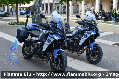 Yamaha Tracer 9
Polizia di Stato
Polizia Stradale
POLIZIA G3633
POLIZIA G3634
Parole chiave: Yamaha Tracer_9 Giro_D_Italia_2024 POLIZIAG3633 POLIZIAG3634