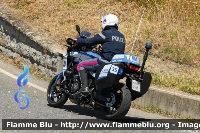 Yamaha Tracer 9
Polizia di Stato
Polizia Stradale
in scorta al Tour de France 2024
Moto 35
POLIZIA G3661
Parole chiave: Yamaha Tracer_9 POLIZIAG3661 Tour_DE_France_2024