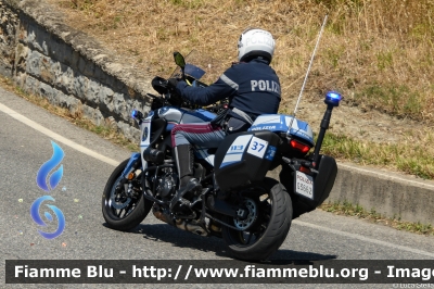 Yamaha Tracer 9
Polizia di Stato
Polizia Stradale
in scorta al Tour de France 2024
Moto 37
POLIZIA G3662
Parole chiave: Yamaha Tracer 9 POLIZIAG3662 Tour_DE_France_2024