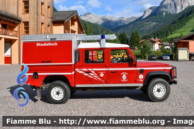 Land Rover Defender 130
Vigili del Fuoco
Unione Distrettuale di Fassa
Corpo di Pozza di Fassa (TN)
VF G43 TN
Parole chiave: Land-Rover Defender_130 VFJ05TN VFG43TN VFK88TN