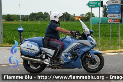 Yamaha FJR 1300 II serie
Polizia di Stato
Polizia Stradale
Allestimento Elevox
In scorta alla Mille Miglia 2023
Parole chiave: Yamaha FJR_1300_IIserie POLIZIAG3096  1000_Miglia_2023