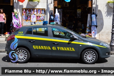 Fiat Nuova Bravo
Guardia di Finanza
GdiF 034 BF
Parole chiave: Fiat Nuova_Bravo GdiF034BF Festa_della_Repubblica_2015